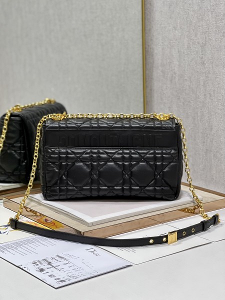 Handbag   Dior  1200  size  28 cm