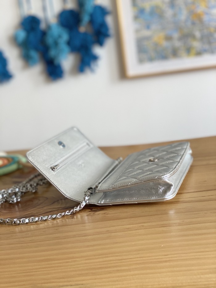 Handbag   Chanel  0250  size  19 cm