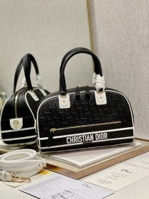  Handbag   Dior  6202  size  34×18×15 cm