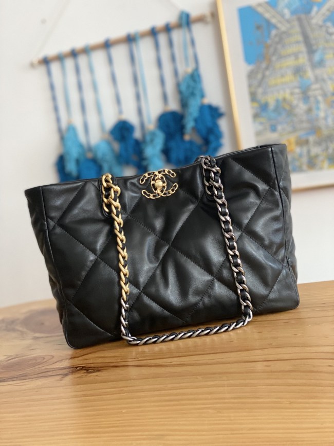 Handbag  Chanel  AS3660  size  24*41*10.5  cm