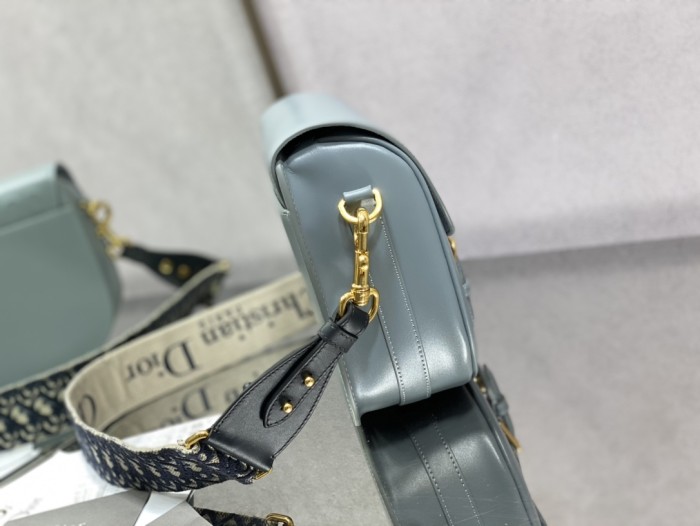 Handbag   Dior  size  27*18*19.5 cm