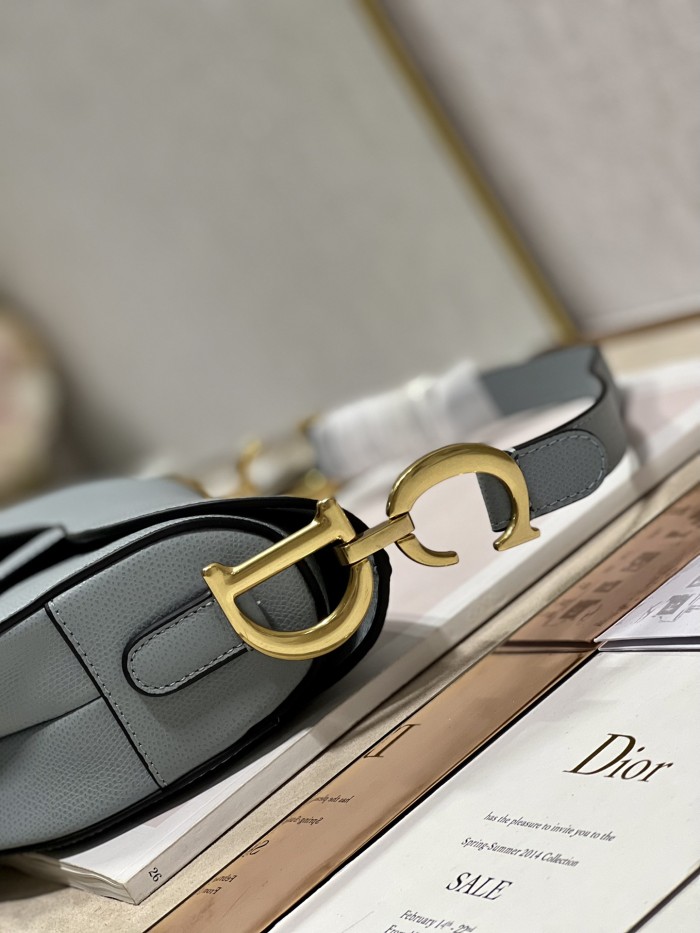 Handbag   Dior  3351  size  25.5×20×6.5 cm