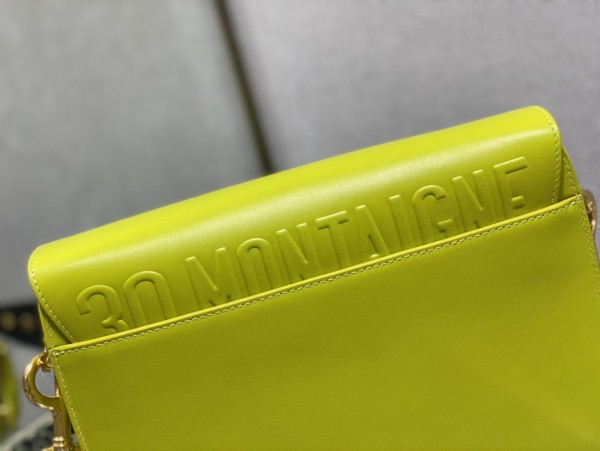 Handbag   Dior  size  27*18*19.5 cm