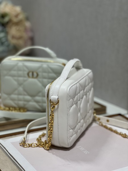 Handbag   Dior  5140  size  18×13×5  cm