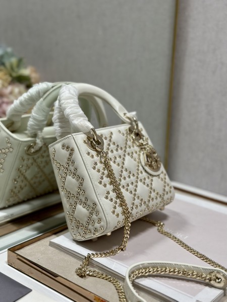 Handbag   Dior  0505  size  17×7.5×14 cm