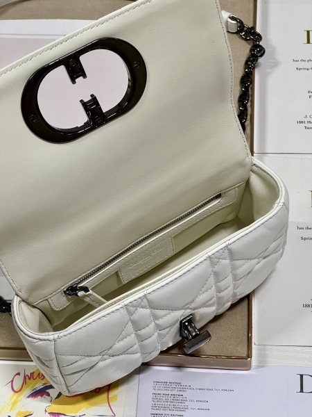 Handbag   Dior  1200  size  20 cm