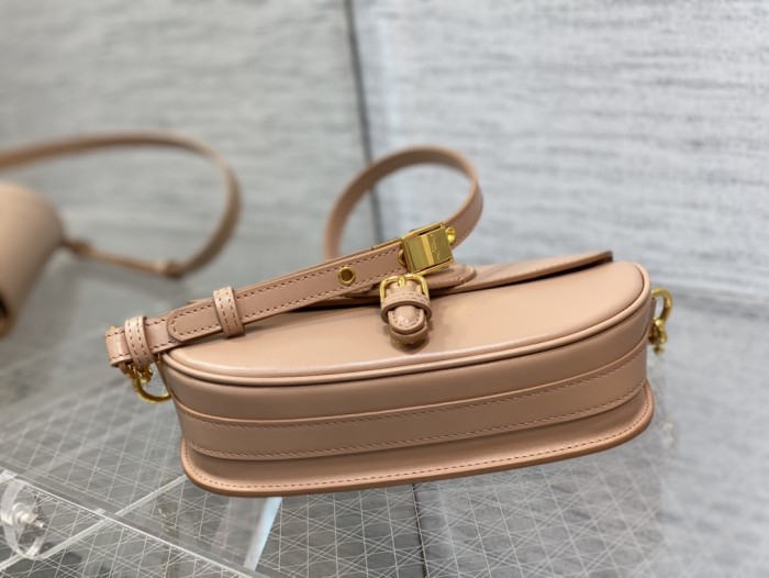 Handbag   Dior  size  21*5*12 cm