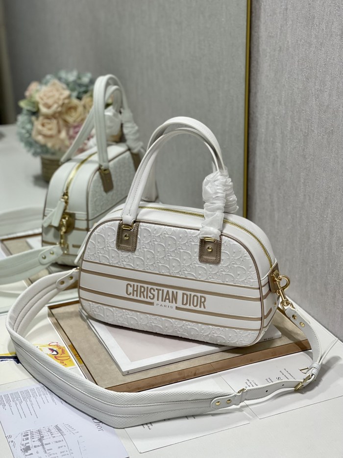 Handbag   Dior 6204 size   34×22×14 cm