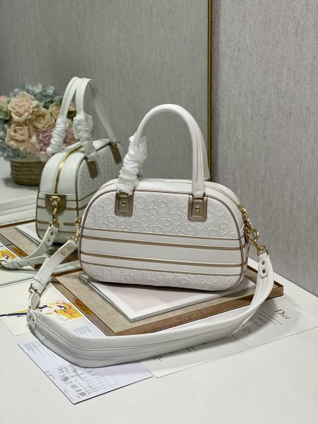  Handbag   Dior 6204 size   34×22×14 cm