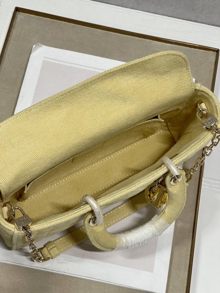 Handbag   Dior   0540  size  26*6*14 cm