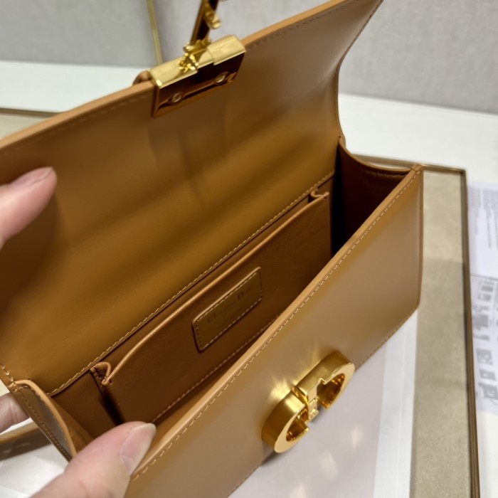 Handbag   Dior  9334  size  21.5×12×6 cm