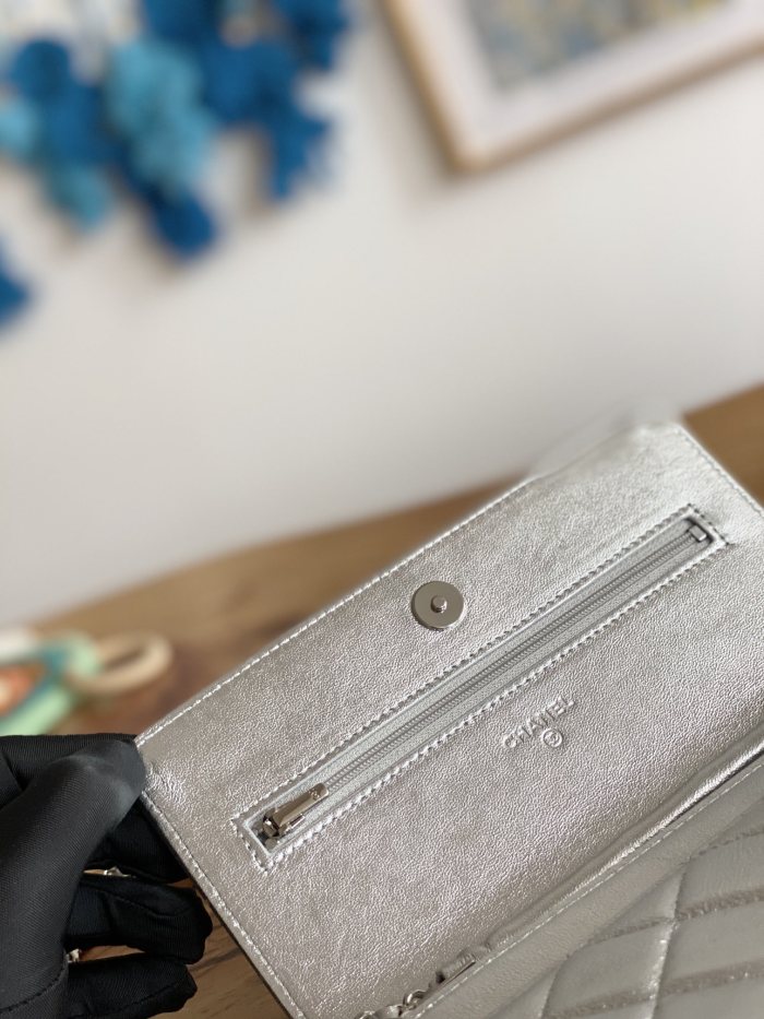 Handbag   Chanel  0250  size  19 cm