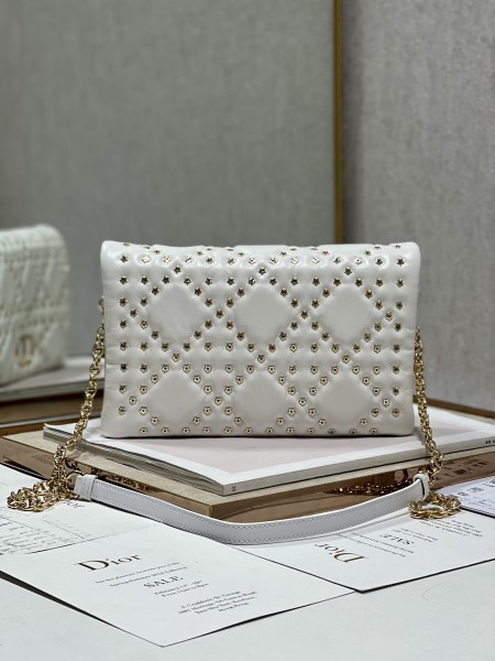  Handbag   Dior  5136  size  24×15×7 cm