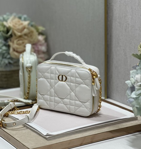 Handbag   Dior  5140  size  18×13×5  cm