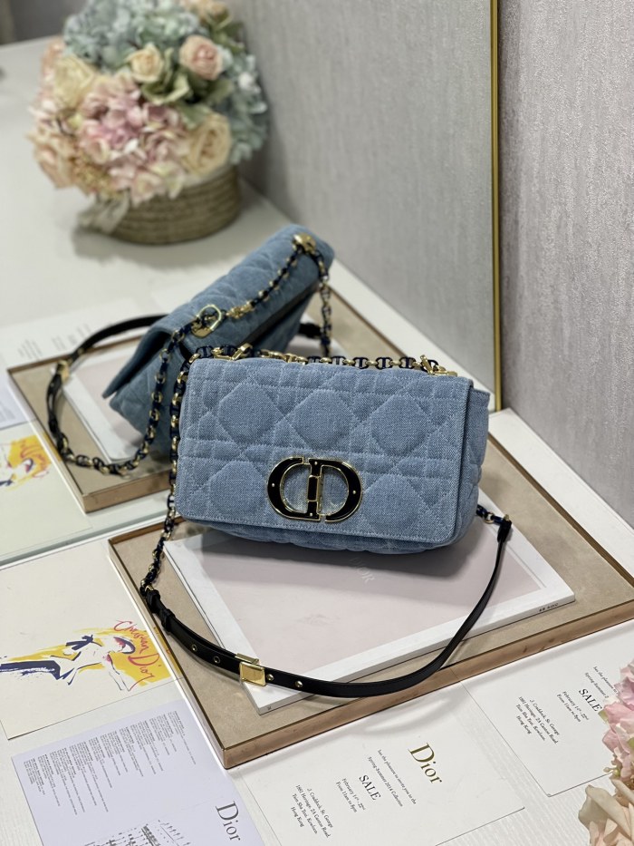 Handbag   Dior  9242  size  25.5×15.5×8 cm