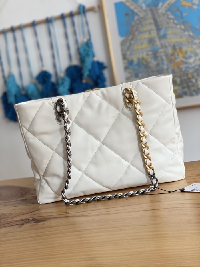 Handbag   Chanel AS3660 size  24*41*10.5  cm