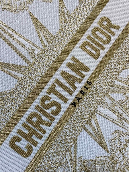 Handbag   Dior  size  26*8*22 cm