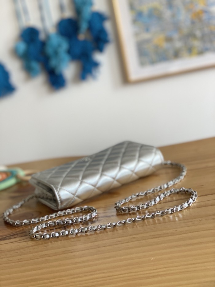 Handbag   Chanel  0250  size  19 cm