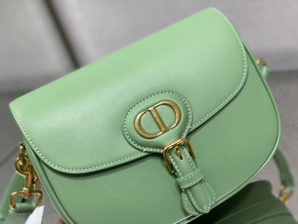 Handbag   Dior  size  22*17*6 cm