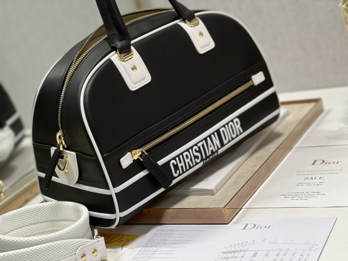  Handbag   Dior  size 34×18×15 cm