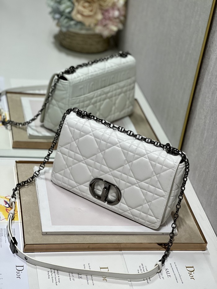 Handbag   Dior  1200 size  28 cm