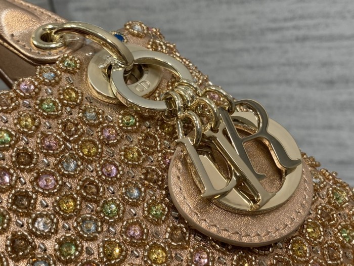 Handbag   Dior  size  12*10*5 cm