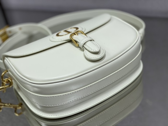 Handbag   Dior  size 22*17*6 cm