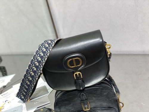 Handbag   Dior  size  27*18*19.5 cm