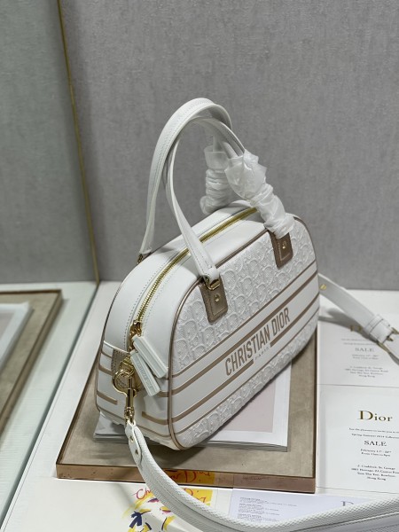  Handbag   Dior 6204 size   34×22×14 cm