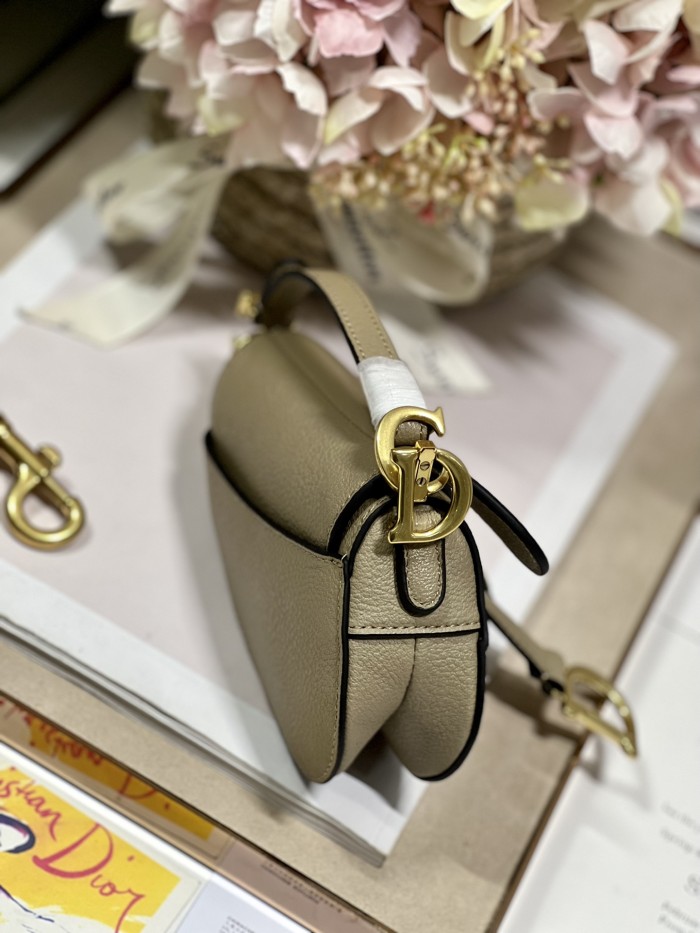 Handbag   Dior  3067 size 12 x 7.5 x 5  cm