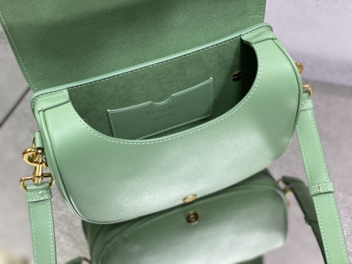 Handbag   Dior  size  22*17*6 cm