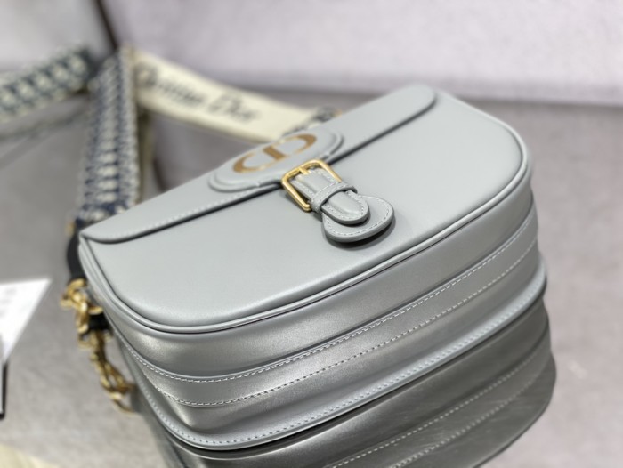 Handbag   Dior size  27*18*19.5 cm