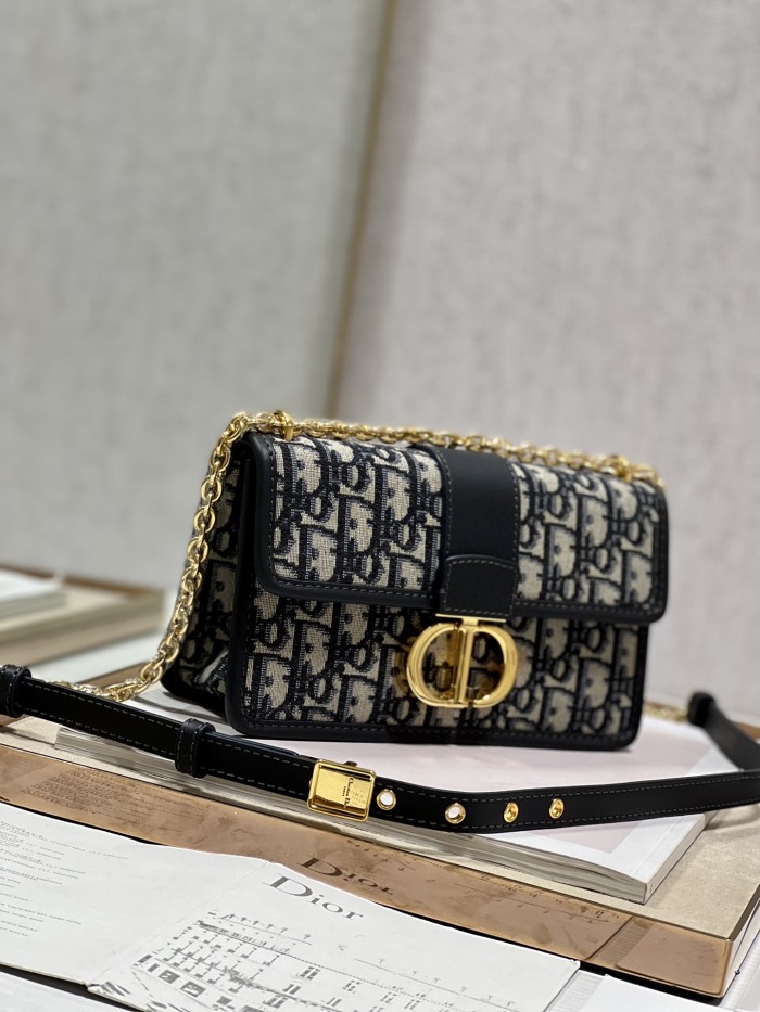 Handbag   Dior  9334  size  21.5×12×6 cm