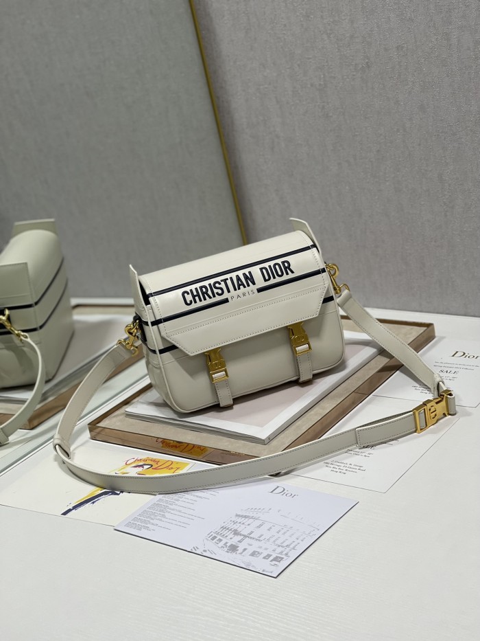 Handbag   Dior  6619  size  24×9.5×19 cm