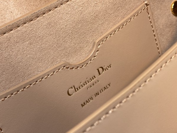 Handbag   Dior  size  21*5*12 cm