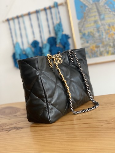 Handbag  Chanel  AS3660  size  24*41*10.5  cm