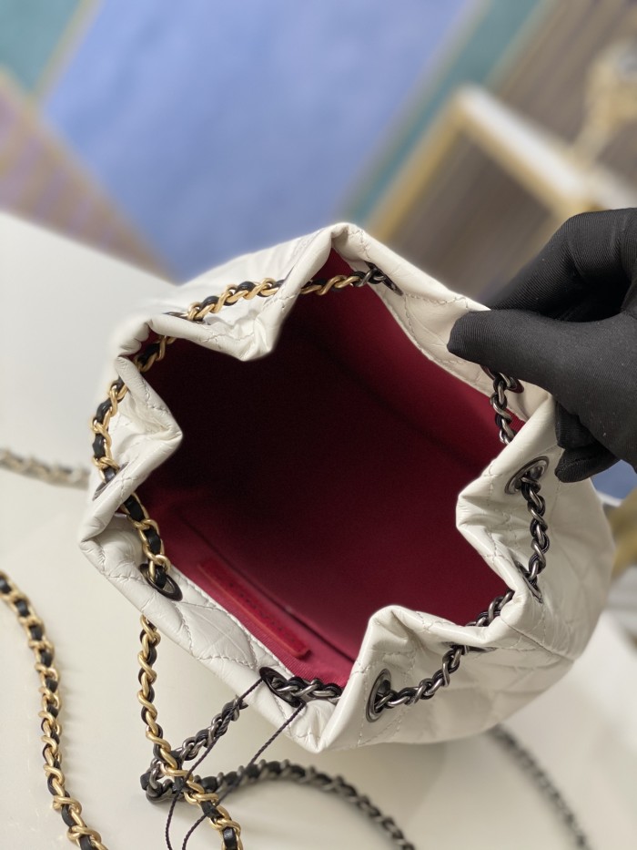 Handbag   Chanel 94485  size  23*22.5*10.5 cm