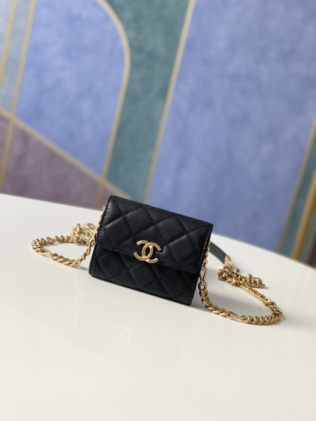 Handbag   Chanel 81156  size  12 9 2.5 cm