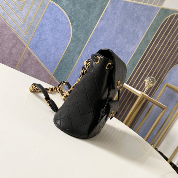 Handbag   Chanel  88792  size 21 10 20.5 cm