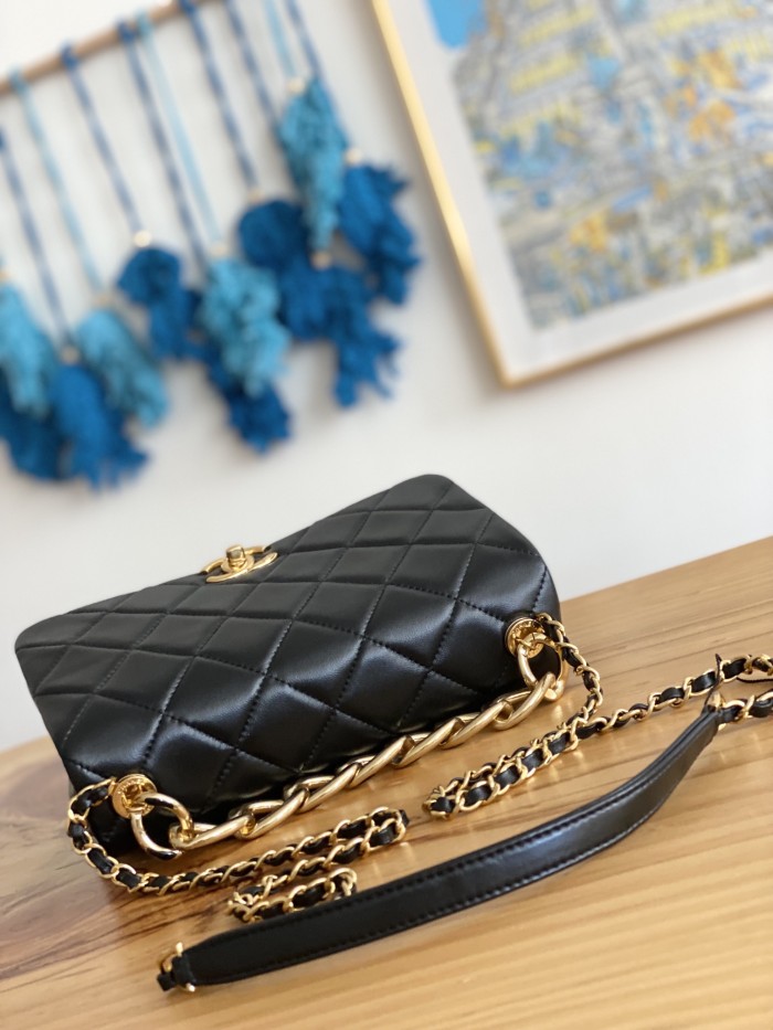 Handbag   Chanel  3367  size  23X10X15.5 Cm