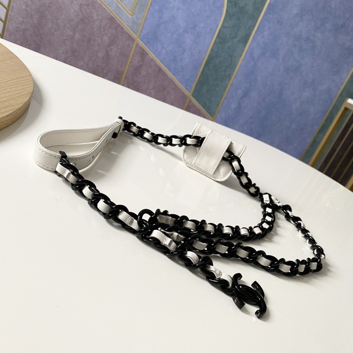 Handbag    Chanel 81089  size  7 5 3 cm