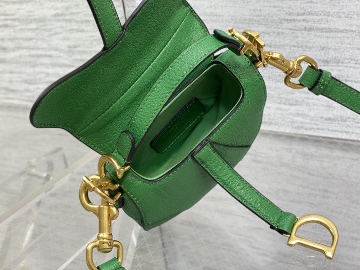 Handbag   Dior  size  12*7.5*5 cm