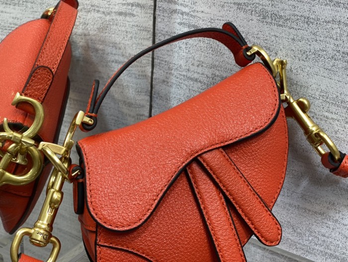 Handbag   Dior  size 12*7.5*5 cm