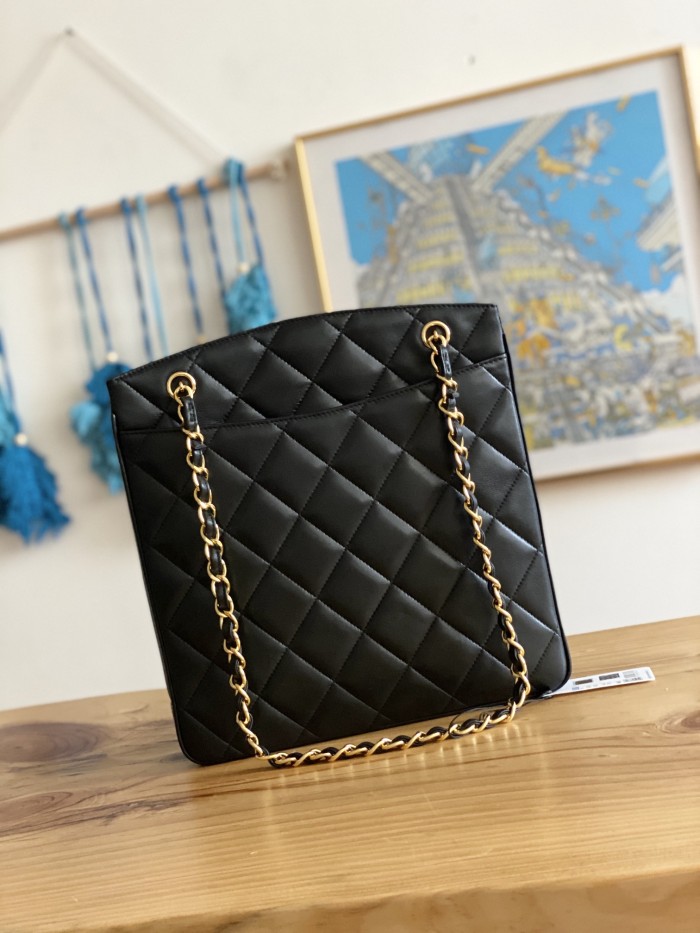 Handbag   Chanel  A99  size  28*9 *30 cm