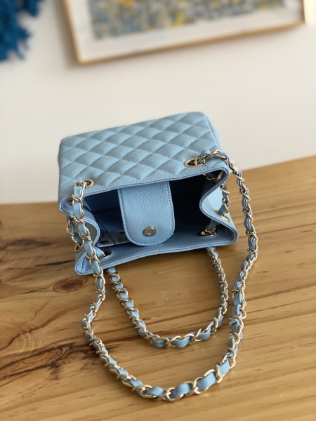 Handbag   Chanel  AS3176  size  16X15X9 cm