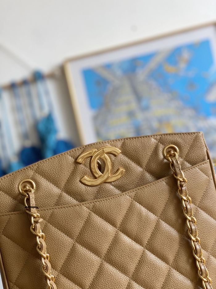 Handbag    Chanel  A99  size  28*9 *30 cm