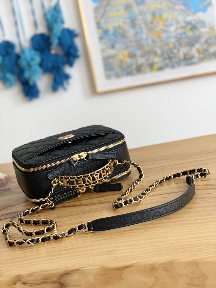 Handbag    Chanel   AP3222  size  19*13.5*7* cm