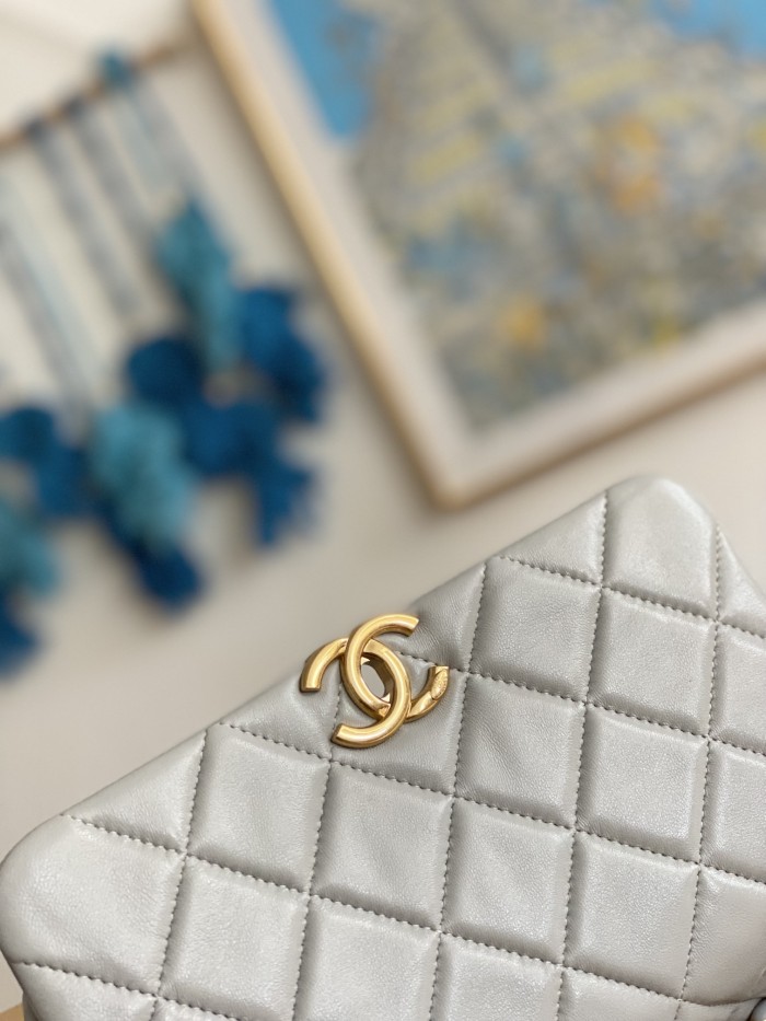 Handbag   Chanel  3367  size  23X10X15.5 Cm