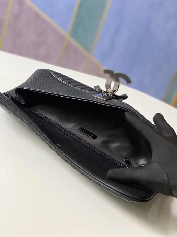 Handbag   Chanel  86015  size  30.12.6  cm