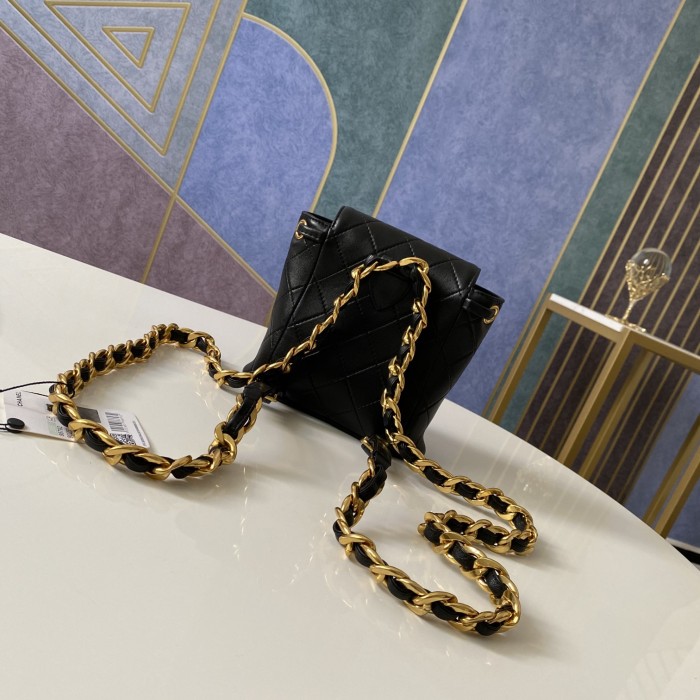 Handbag   Chanel   88793  size  17 7 15 cm